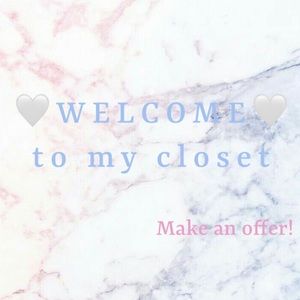 Welcome to my closet!💗🌻